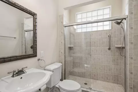 Bath - 5042 Atlantic Vw, Saint Augustine, FL 32080 photo 5 of 7