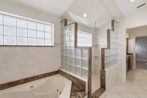 Bath - 5042 Atlantic Vw, Saint Augustine, FL 32080 photo 3 of 7
