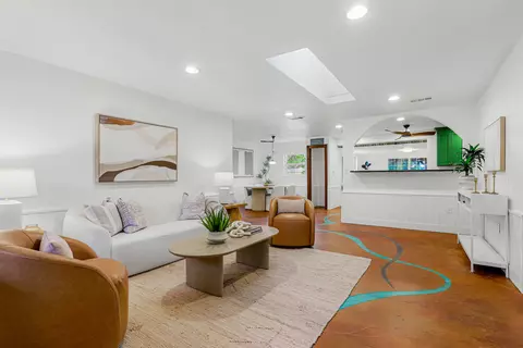 Living - 218 Kenan St, Saint Augustine, FL 32080 photo 1 of 3