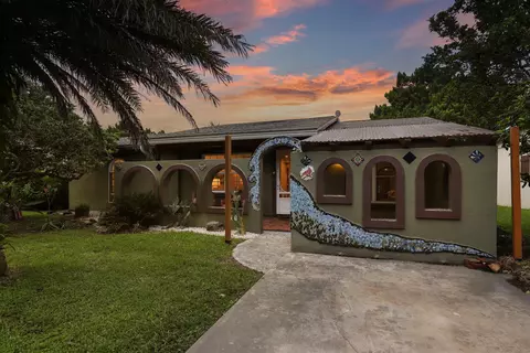Exterior - 218 Kenan St, Saint Augustine, FL 32080 photo 16 of 17