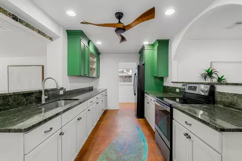 Kitchen - 218 Kenan St, Saint Augustine, FL 32080 photo 1 of 4