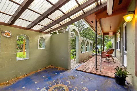 Exterior - 218 Kenan St, Saint Augustine, FL 32080 photo 7 of 17