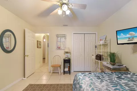 Bedroom - 1711 Old Beach Rd, Saint Augustine, FL 32080 photo 4 of 6