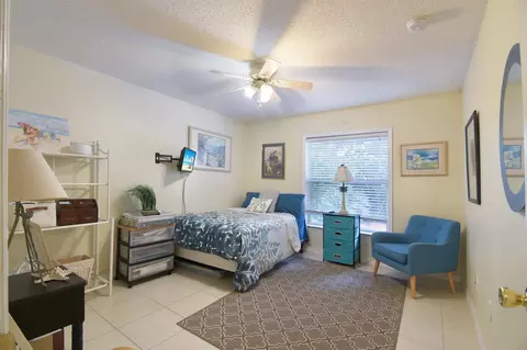 Bedroom - 1711 Old Beach Rd, Saint Augustine, FL 32080 photo 3 of 6