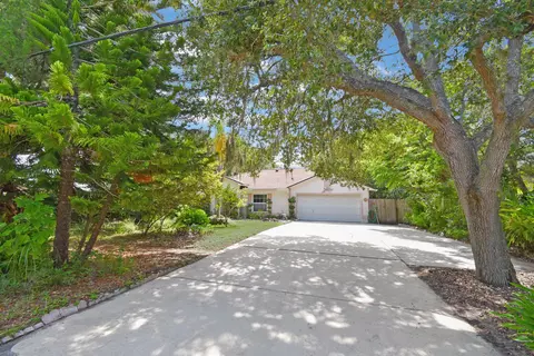 Exterior - 1711 Old Beach Rd, Saint Augustine, FL 32080 photo 2 of 4