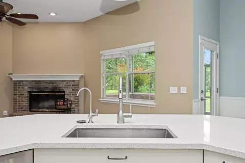 Kitchen - 8639 Ranchwood Ln, Saint Augustine, FL 32092 photo 4 of 6