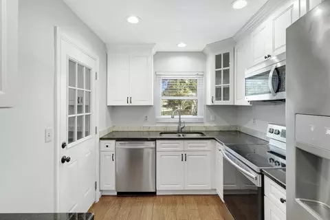 Kitchen - 477 Sardina St, Saint Augustine, FL 32086 photo 1 of 2