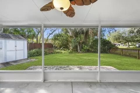 Exterior - 477 Sardina St, Saint Augustine, FL 32086 photo 5 of 11