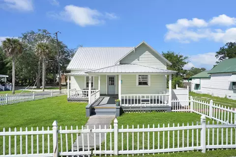 Exterior - 208 San Marco Ave, Saint Augustine, FL 32084 photo 4 of 5
