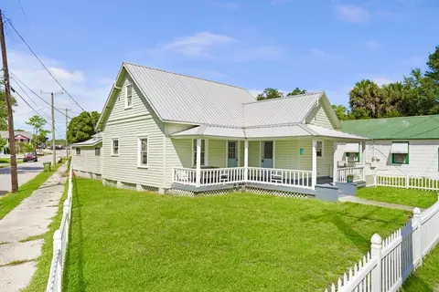 Exterior - 208 San Marco Ave, Saint Augustine, FL 32084 photo 2 of 5