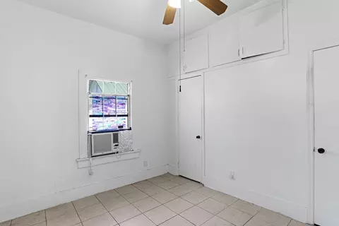 Bedroom - 208 San Marco Ave, Saint Augustine, FL 32084 photo 5 of 7