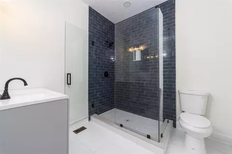 Bath - 28 Mc Millan St, Saint Augustine, FL 32084 photo 14 of 14