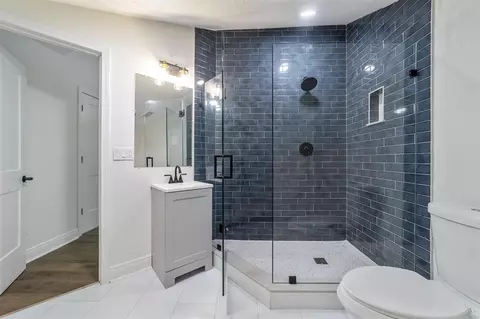 Bath - 28 Mc Millan St, Saint Augustine, FL 32084 photo 11 of 14