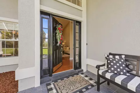 Entry Way - 142 Marshside Dr, Saint Augustine, FL 32080 photo 1 of 2
