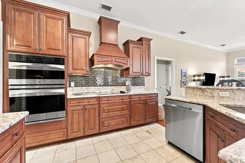 Kitchen - 142 Marshside Dr, Saint Augustine, FL 32080 photo 4 of 7