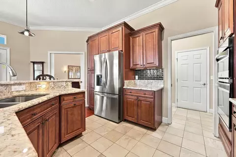 Kitchen - 142 Marshside Dr, Saint Augustine, FL 32080 photo 5 of 7