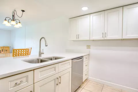 Kitchen - 826 A1a Beach Blvd #29, Saint Augustine, FL 32080 photo 4 of 5