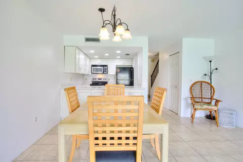Dining - 826 A1a Beach Blvd #29, Saint Augustine, FL 32080 photo 3 of 4