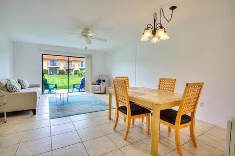 Dining - 826 A1a Beach Blvd #29, Saint Augustine, FL 32080 photo 1 of 4