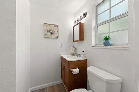 Bath - 145 Smith St, Saint Augustine, FL 32084 photo 4 of 4