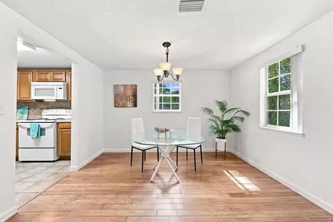 Dining - 145 Smith St, Saint Augustine, FL 32084 photo 1 of 2
