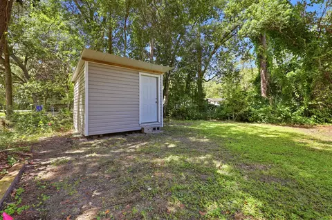 Exterior - 145 Smith St, Saint Augustine, FL 32084 photo 12 of 17