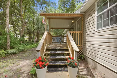 Exterior - 145 Smith St, Saint Augustine, FL 32084 photo 4 of 17