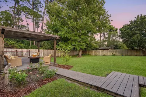Exterior - 667 E Bianca Cir, Saint Augustine, FL 32086 photo 6 of 8