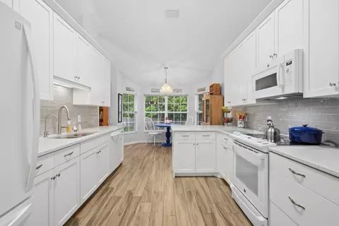 Kitchen - 667 E Bianca Cir, Saint Augustine, FL 32086 photo 3 of 3