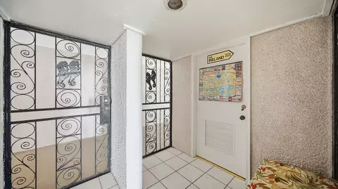Entry Way - 2 Dondanville Rd #709, Saint Augustine, FL 32080 photo 3 of 7
