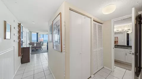 Entry Way - 2 Dondanville Rd #709, Saint Augustine, FL 32080 photo 4 of 7