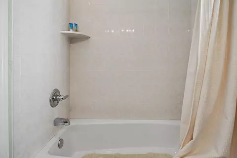Bath - 2206 Makarios Dr, Saint Augustine Beach, FL 32080 photo 10 of 11