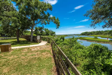 View/Area - 4002 Shore Dr, Saint Augustine, FL 32086 photo 6 of 9