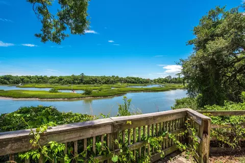 View/Area - 4002 Shore Dr, Saint Augustine, FL 32086 photo 7 of 9