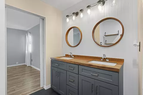 Bath - 247 Boulevard Des Pins, Saint Augustine, FL 32080 photo 6 of 6