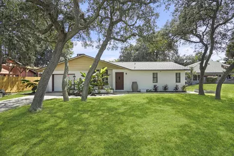 Exterior - 247 Boulevard Des Pins, Saint Augustine, FL 32080 photo 3 of 10