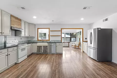 Kitchen - 247 Boulevard Des Pins, Saint Augustine, FL 32080 photo 1 of 5