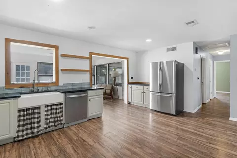 Kitchen - 247 Boulevard Des Pins, Saint Augustine, FL 32080 photo 4 of 5