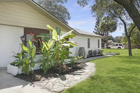Exterior - 247 Boulevard Des Pins, Saint Augustine, FL 32080 photo 10 of 10