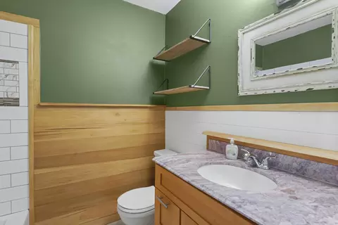 Bath - 247 Boulevard Des Pins, Saint Augustine, FL 32080 photo 2 of 6