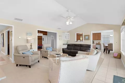 Living - 7101 Middleton Ave, Saint Augustine, FL 32080 photo 2 of 4