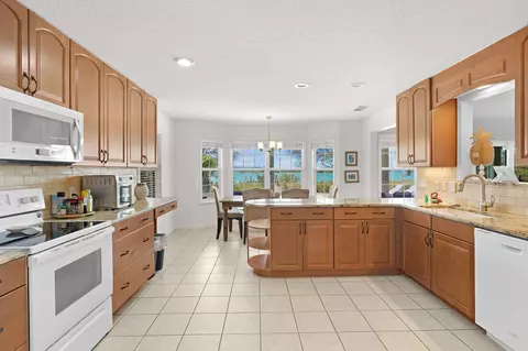 Kitchen - 7101 Middleton Ave, Saint Augustine, FL 32080 photo 1 of 4