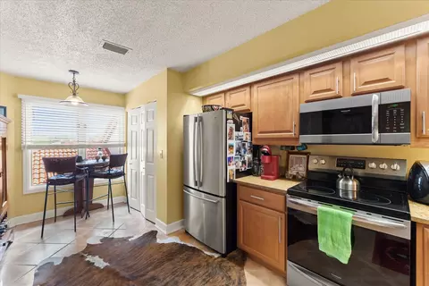 Kitchen - 3506 Harbor Dr, Saint Augustine, FL 32084 photo 2 of 4