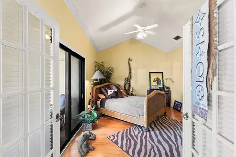 Bedroom - 3506 Harbor Dr, Saint Augustine, FL 32084 photo 4 of 6