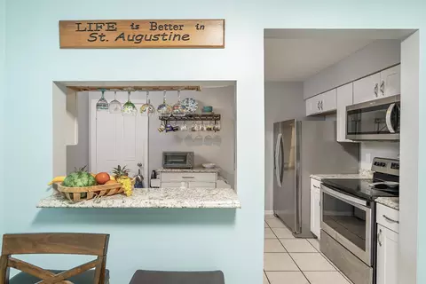 Kitchen - 600 Domenico Cir #E4, Saint Augustine, FL 32086 photo 2 of 4