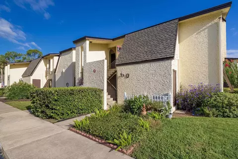 Exterior - 600 Domenico Cir #E4, Saint Augustine, FL 32086 photo 3 of 37