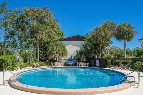 Exterior - 600 Domenico Cir #E4, Saint Augustine, FL 32086 photo 24 of 37