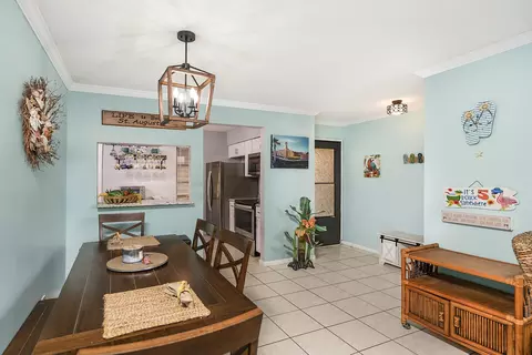 Dining - 600 Domenico Cir #E4, Saint Augustine, FL 32086 photo 2 of 4