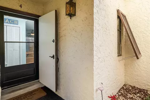 Entry Way - 600 Domenico Cir #E4, Saint Augustine, FL 32086 photo 1 of 3