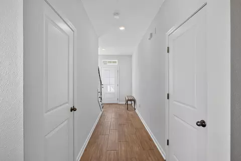 Entry Way - 20 Bird Watch Ct, Saint Augustine, FL 32092 photo 3 of 9